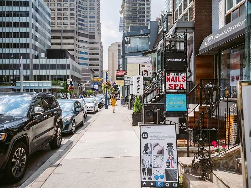Quickstay - Luxury In Yorkville Toronto Canada